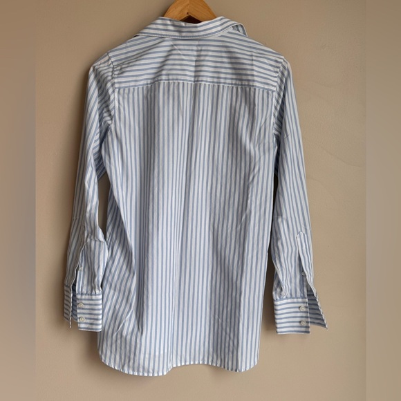 LANDS END Women's No Iron Button Front Shirt blue and white stripe Cotton Beach - Picture 3 of 7
